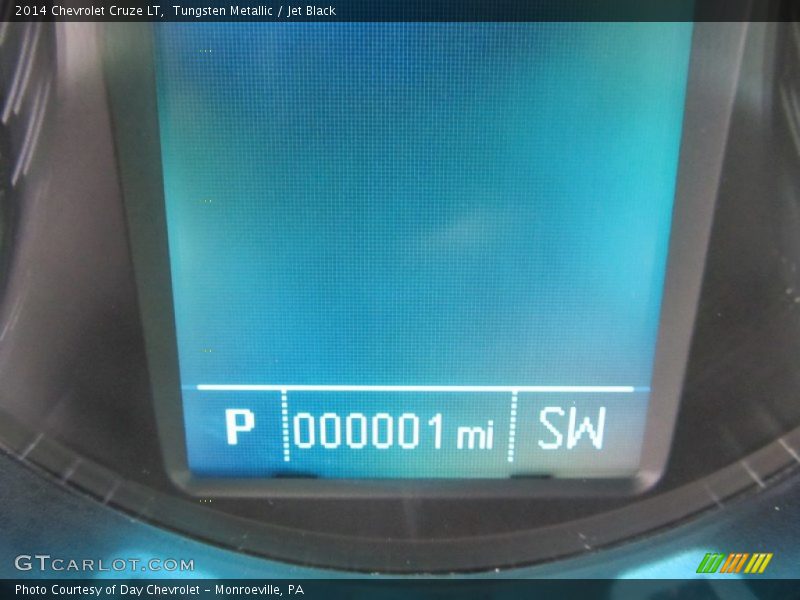 Tungsten Metallic / Jet Black 2014 Chevrolet Cruze LT