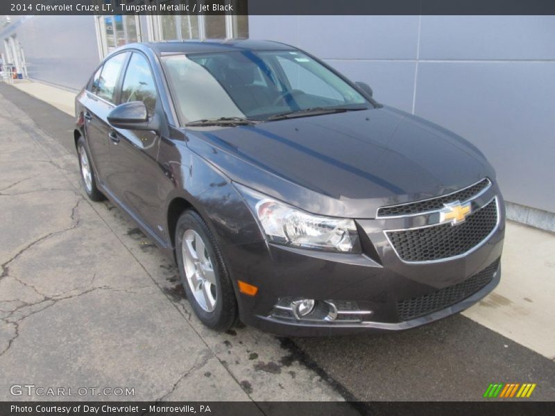 Tungsten Metallic / Jet Black 2014 Chevrolet Cruze LT