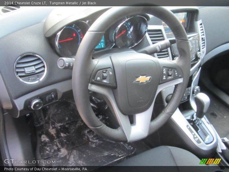 Tungsten Metallic / Jet Black 2014 Chevrolet Cruze LT