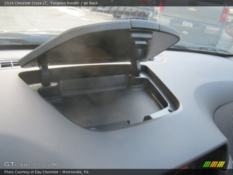 Tungsten Metallic / Jet Black 2014 Chevrolet Cruze LT