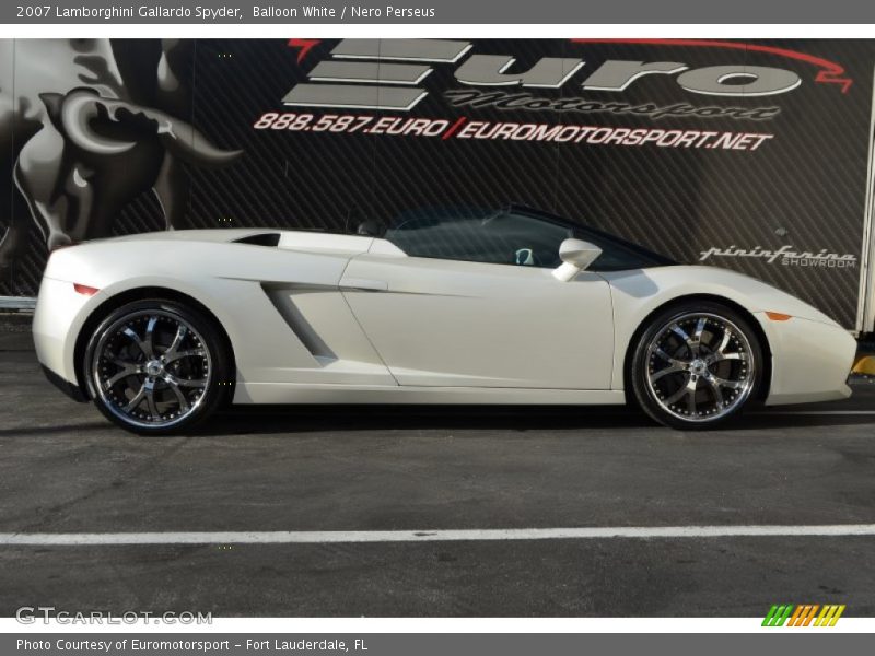 Balloon White / Nero Perseus 2007 Lamborghini Gallardo Spyder