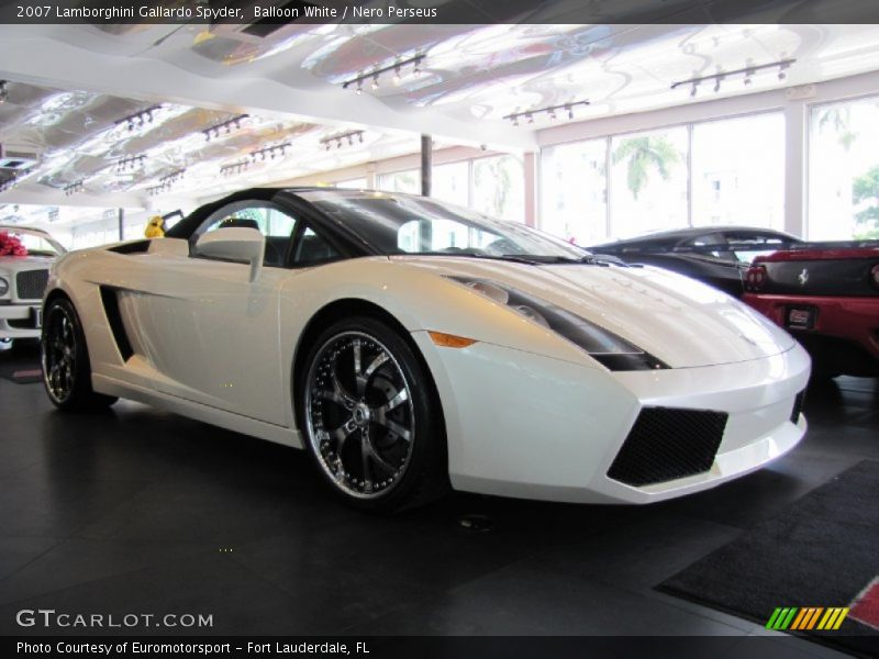 Balloon White / Nero Perseus 2007 Lamborghini Gallardo Spyder