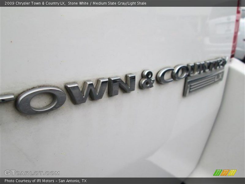 Stone White / Medium Slate Gray/Light Shale 2009 Chrysler Town & Country LX