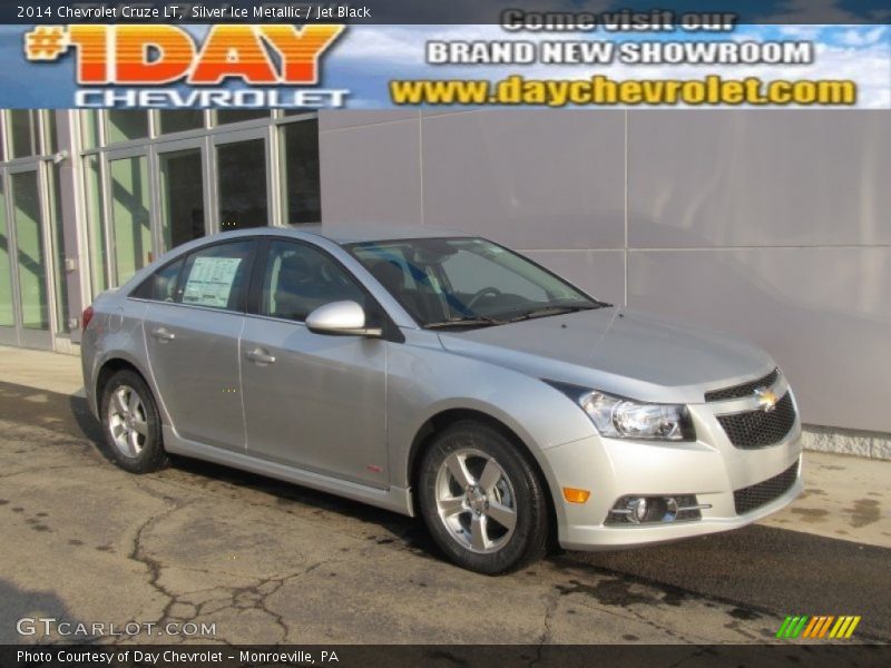 Silver Ice Metallic / Jet Black 2014 Chevrolet Cruze LT