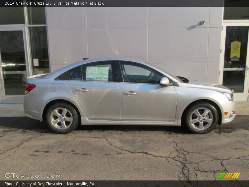 Silver Ice Metallic / Jet Black 2014 Chevrolet Cruze LT