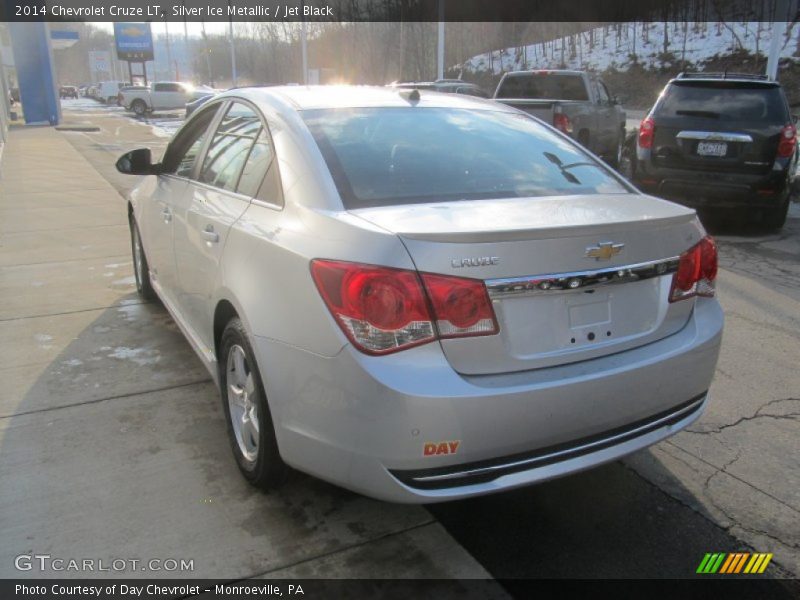 Silver Ice Metallic / Jet Black 2014 Chevrolet Cruze LT