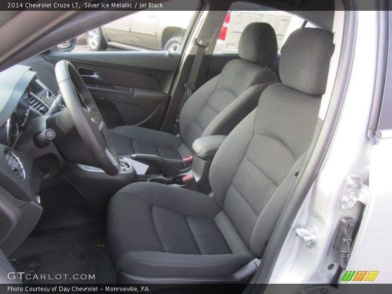 Silver Ice Metallic / Jet Black 2014 Chevrolet Cruze LT
