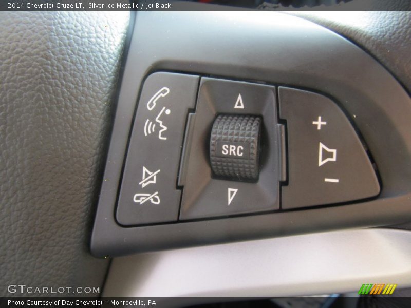 Silver Ice Metallic / Jet Black 2014 Chevrolet Cruze LT