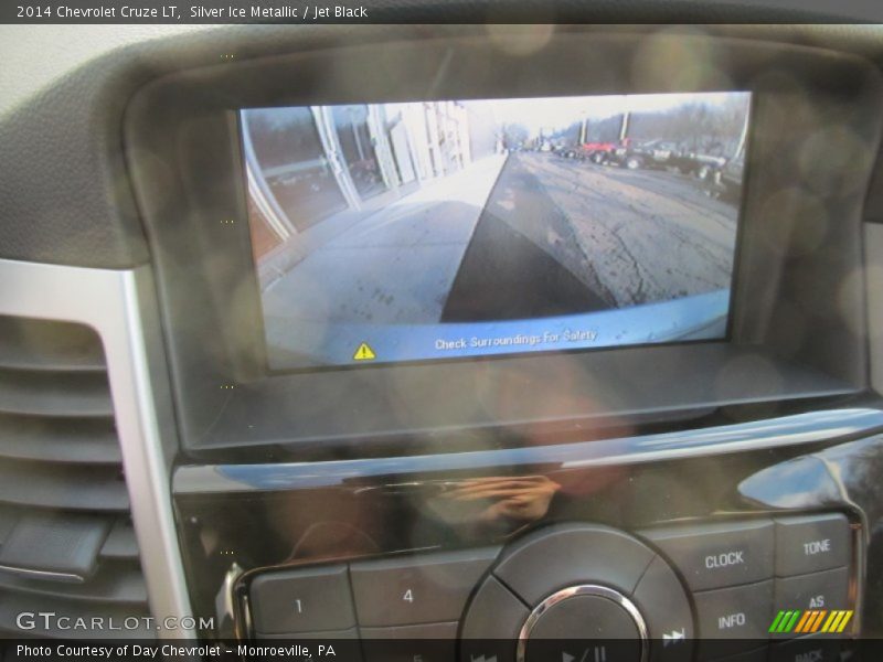 Silver Ice Metallic / Jet Black 2014 Chevrolet Cruze LT