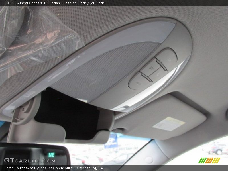 Controls of 2014 Genesis 3.8 Sedan