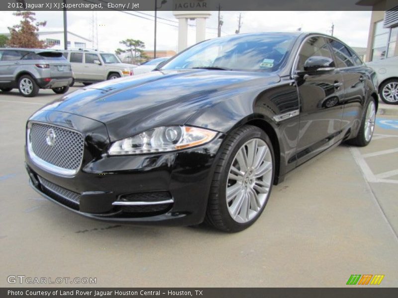 Front 3/4 View of 2012 XJ XJ Supercharged