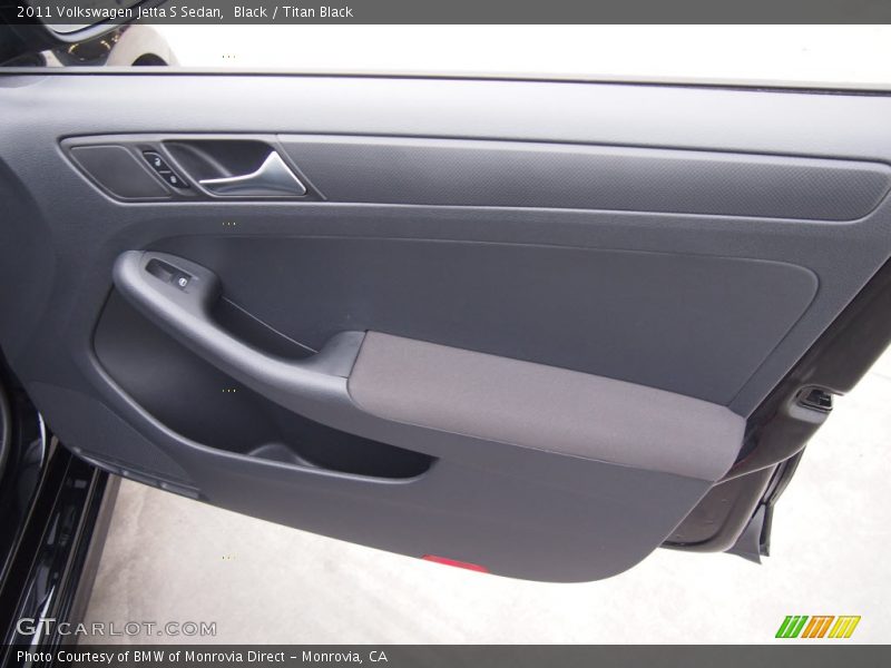 Black / Titan Black 2011 Volkswagen Jetta S Sedan