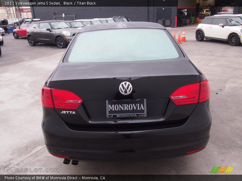Black / Titan Black 2011 Volkswagen Jetta S Sedan