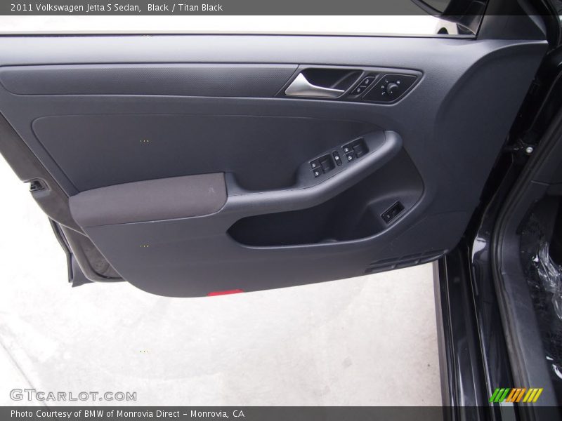 Black / Titan Black 2011 Volkswagen Jetta S Sedan