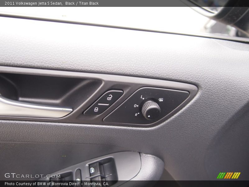 Black / Titan Black 2011 Volkswagen Jetta S Sedan