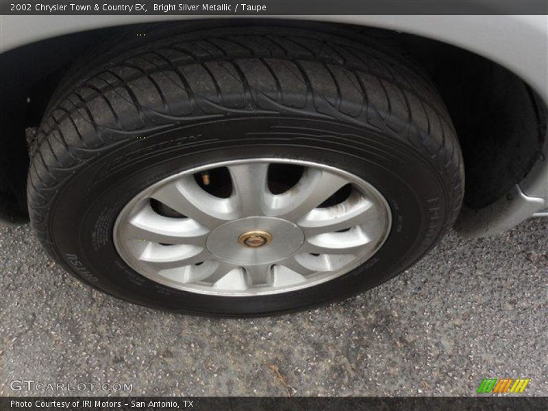 Bright Silver Metallic / Taupe 2002 Chrysler Town & Country EX