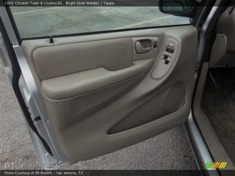 Bright Silver Metallic / Taupe 2002 Chrysler Town & Country EX