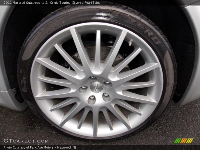Grigio Touring (Silver) / Pearl Beige 2011 Maserati Quattroporte S
