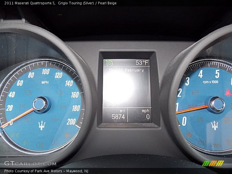 Grigio Touring (Silver) / Pearl Beige 2011 Maserati Quattroporte S