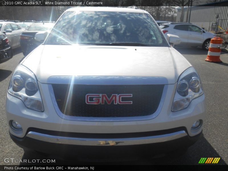 White Diamond Tricoat / Cashmere 2010 GMC Acadia SLT