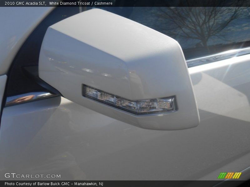 White Diamond Tricoat / Cashmere 2010 GMC Acadia SLT