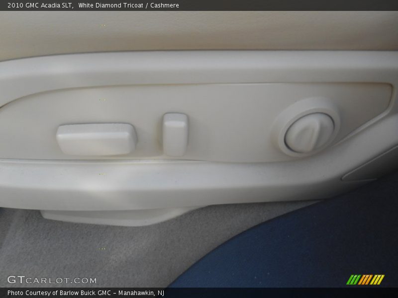 White Diamond Tricoat / Cashmere 2010 GMC Acadia SLT
