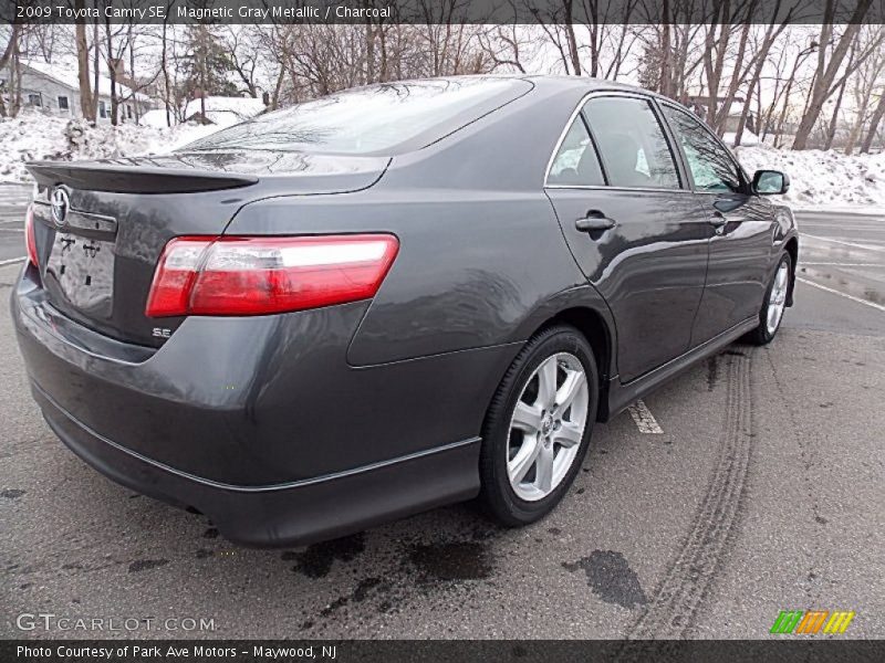Magnetic Gray Metallic / Charcoal 2009 Toyota Camry SE