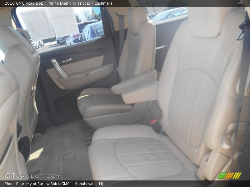 White Diamond Tricoat / Cashmere 2010 GMC Acadia SLT