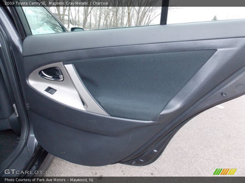 Magnetic Gray Metallic / Charcoal 2009 Toyota Camry SE