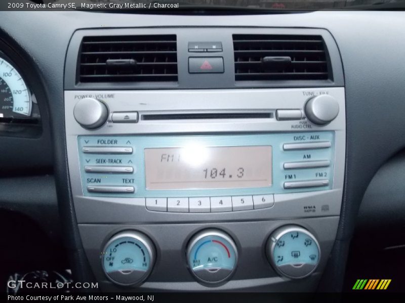 Magnetic Gray Metallic / Charcoal 2009 Toyota Camry SE