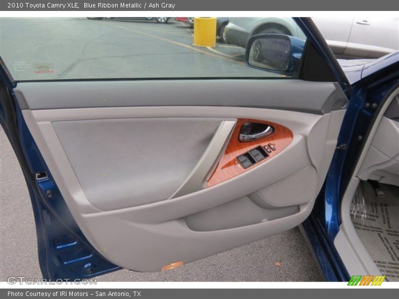 Blue Ribbon Metallic / Ash Gray 2010 Toyota Camry XLE