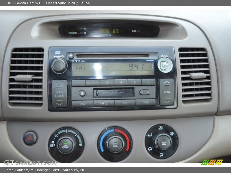 Desert Sand Mica / Taupe 2003 Toyota Camry LE