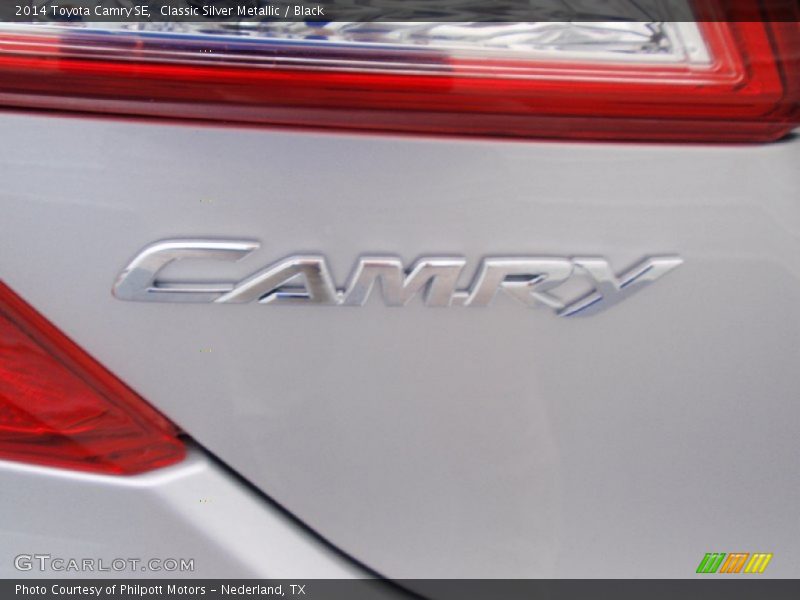 Classic Silver Metallic / Black 2014 Toyota Camry SE