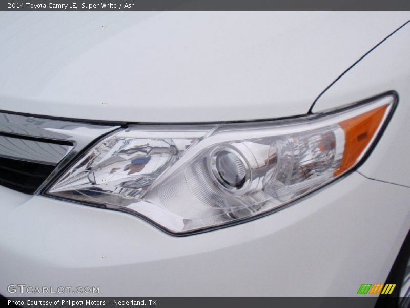 Super White / Ash 2014 Toyota Camry LE