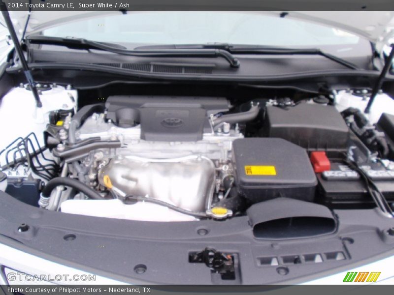Super White / Ash 2014 Toyota Camry LE