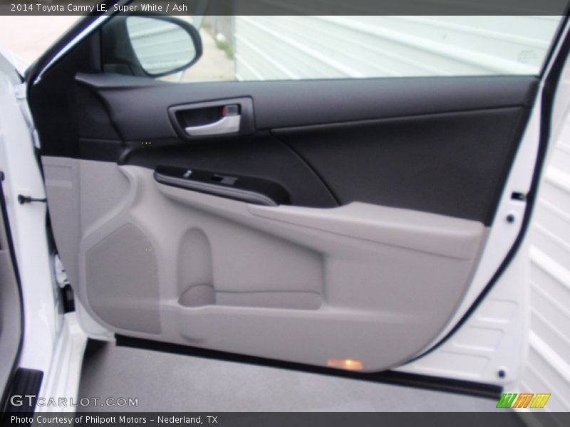 Super White / Ash 2014 Toyota Camry LE