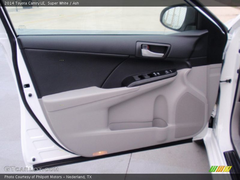 Super White / Ash 2014 Toyota Camry LE