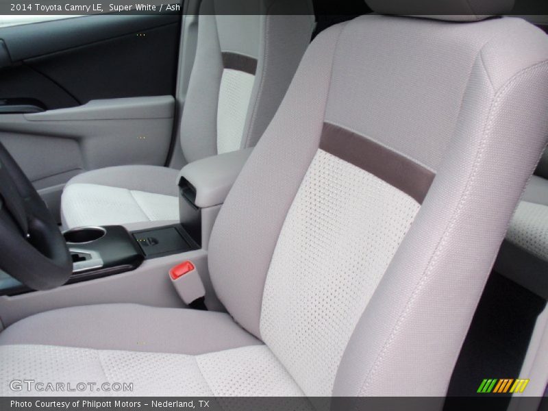 Super White / Ash 2014 Toyota Camry LE