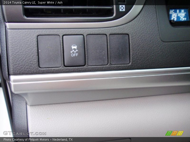 Super White / Ash 2014 Toyota Camry LE