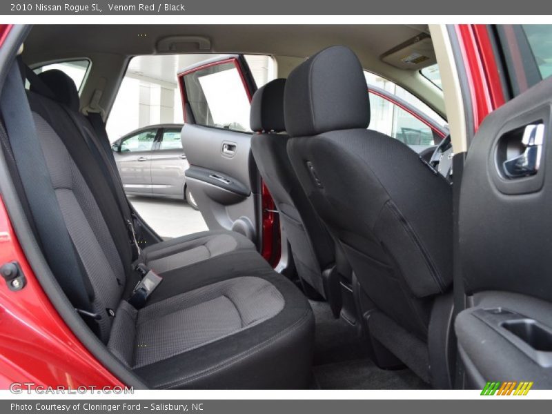 Venom Red / Black 2010 Nissan Rogue SL