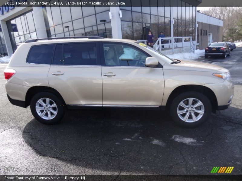 Sandy Beach Metallic / Sand Beige 2011 Toyota Highlander SE 4WD