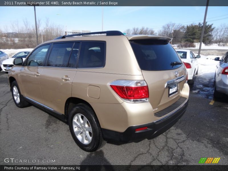 Sandy Beach Metallic / Sand Beige 2011 Toyota Highlander SE 4WD