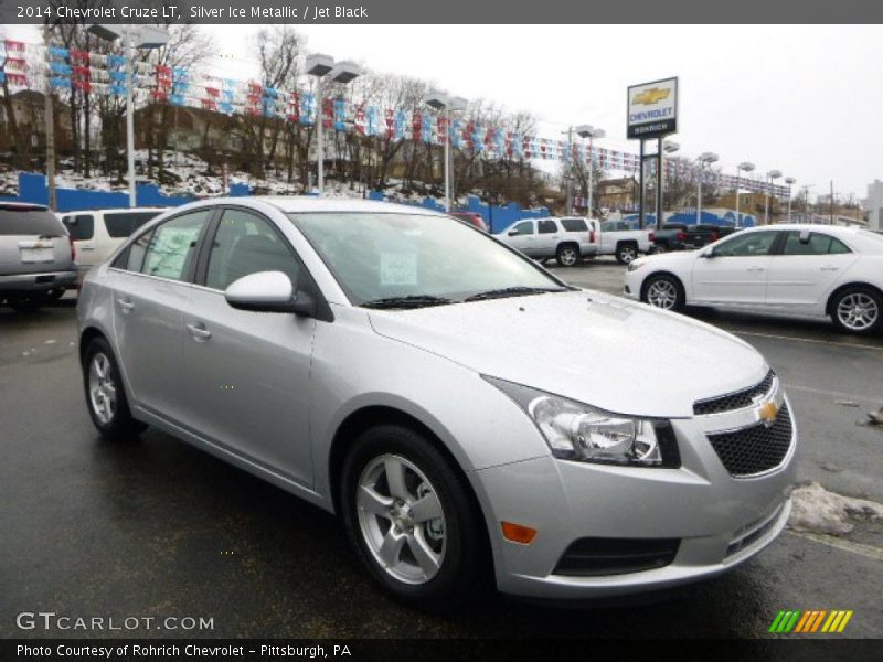 Silver Ice Metallic / Jet Black 2014 Chevrolet Cruze LT