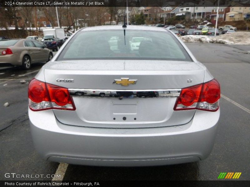 Silver Ice Metallic / Jet Black 2014 Chevrolet Cruze LT