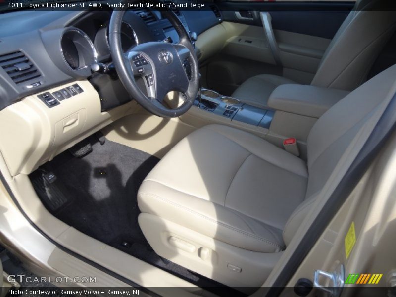Sandy Beach Metallic / Sand Beige 2011 Toyota Highlander SE 4WD