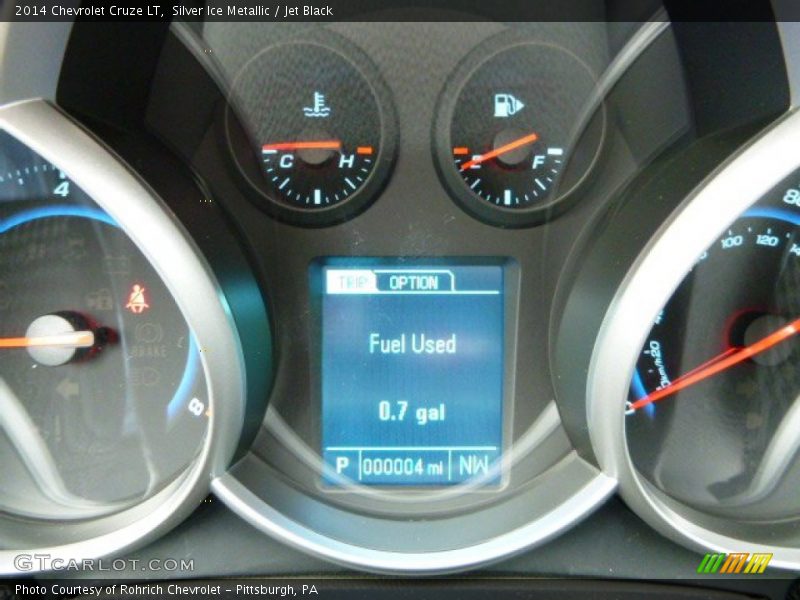 Silver Ice Metallic / Jet Black 2014 Chevrolet Cruze LT