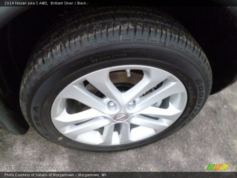 Brilliant Silver / Black 2014 Nissan Juke S AWD