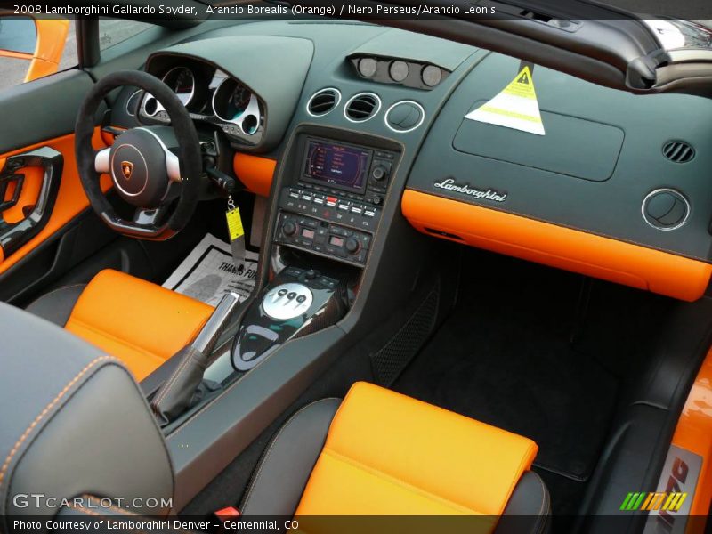 Dashboard of 2008 Gallardo Spyder