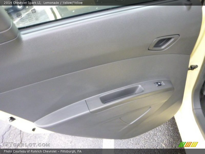 Lemonade / Yellow/Yellow 2014 Chevrolet Spark LS