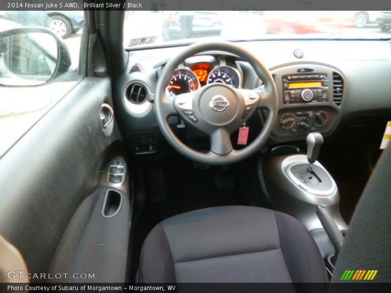 Brilliant Silver / Black 2014 Nissan Juke S AWD